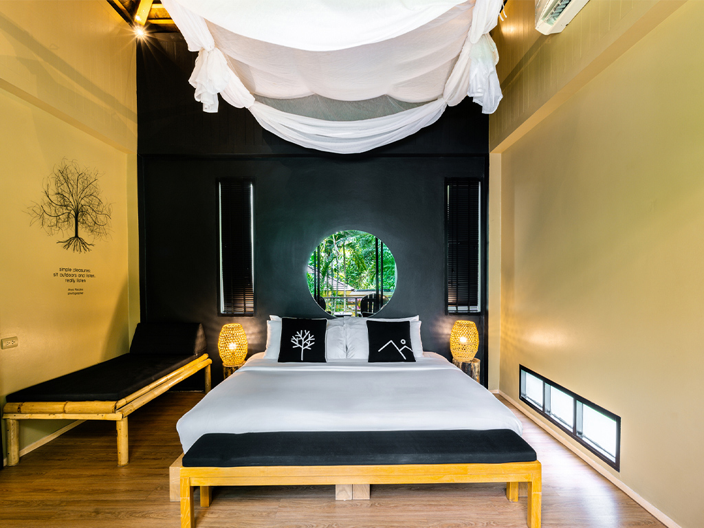 Studio Deluxe Garden Bathtub